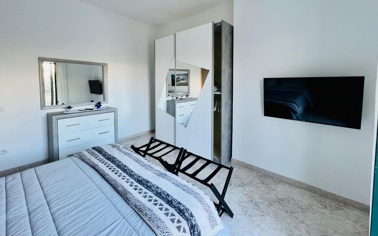 Infinity Experience Casa Vacanza Incantevole Con Terrazzo Scala Exterior foto
